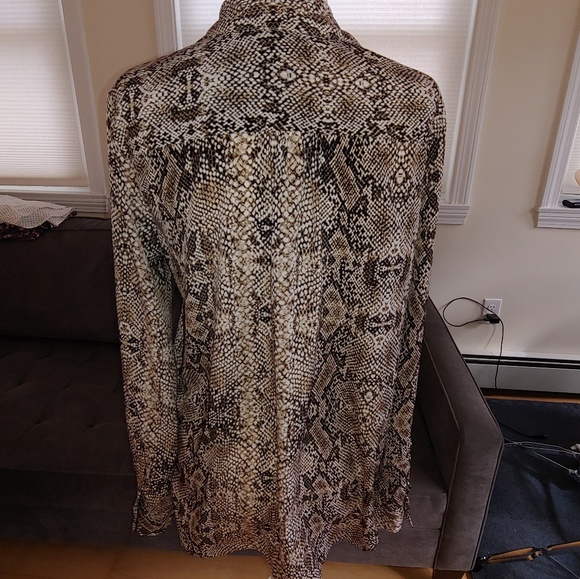 Dana Buchman animal print shirt size S - Picture 3 of 4